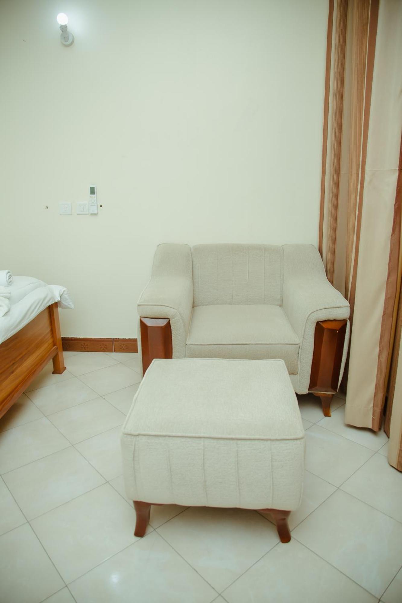 FQ Hotel Limited Dar es Salaam Esterno foto