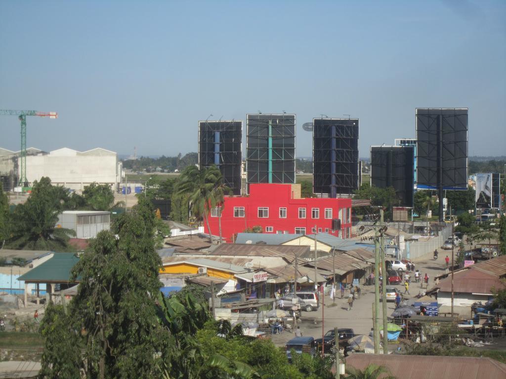 FQ Hotel Limited Dar es Salaam Esterno foto