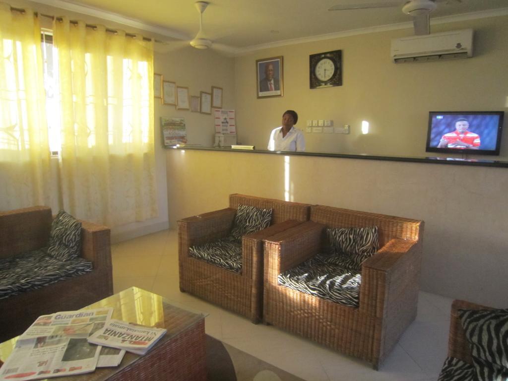 FQ Hotel Limited Dar es Salaam Esterno foto