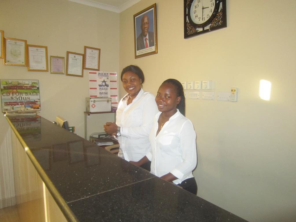 FQ Hotel Limited Dar es Salaam Esterno foto