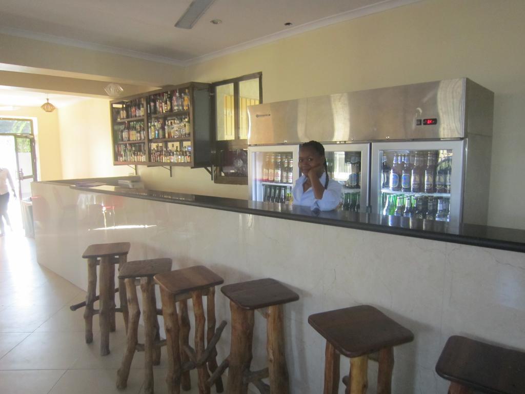 FQ Hotel Limited Dar es Salaam Esterno foto