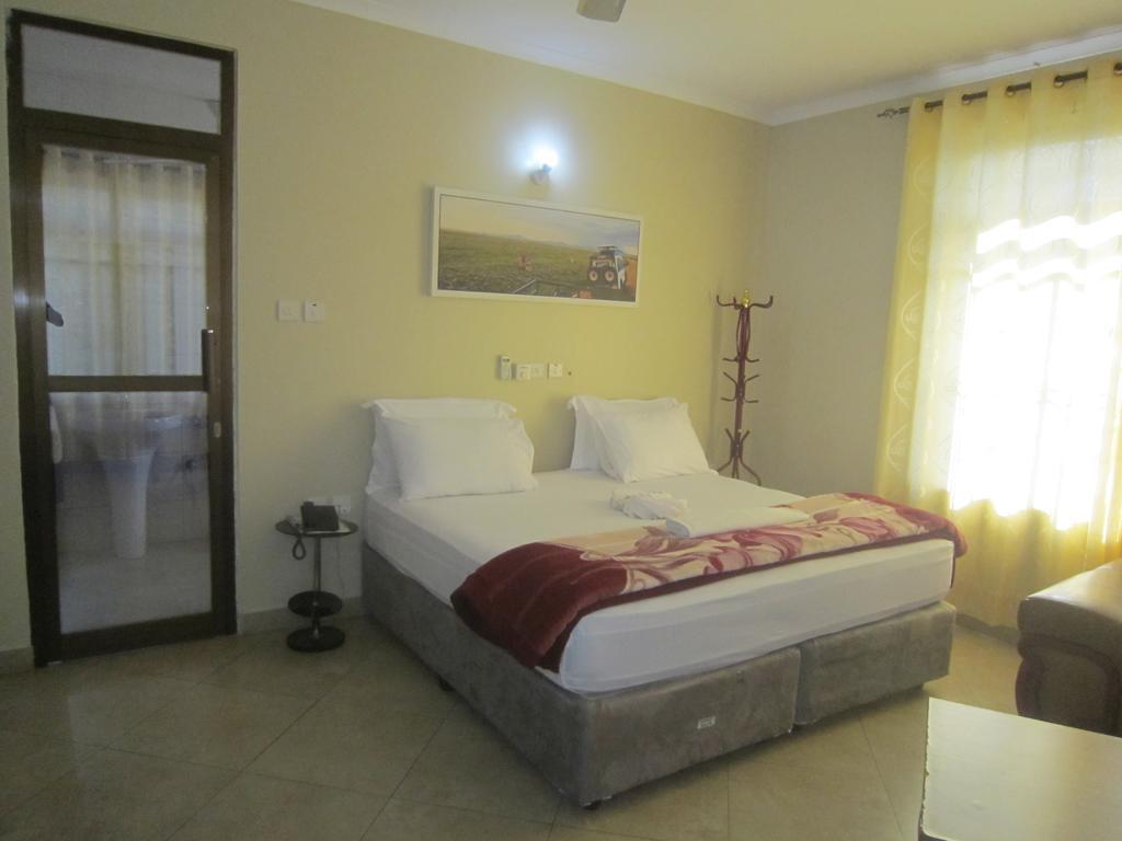 FQ Hotel Limited Dar es Salaam Esterno foto
