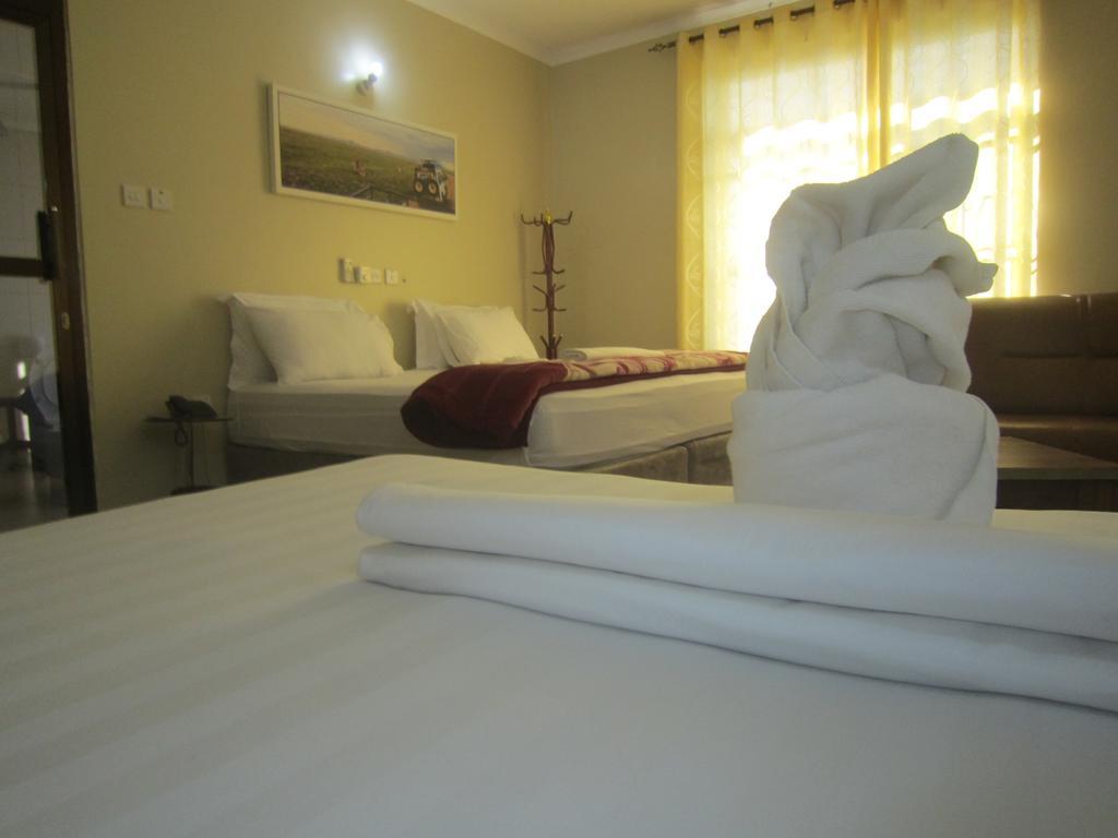 FQ Hotel Limited Dar es Salaam Esterno foto